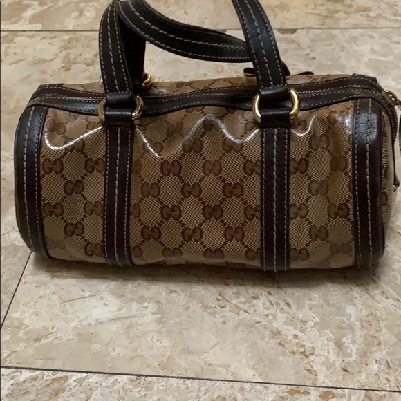 RARE Gucci Round Patent Bow Bag - Picture 6 of 8